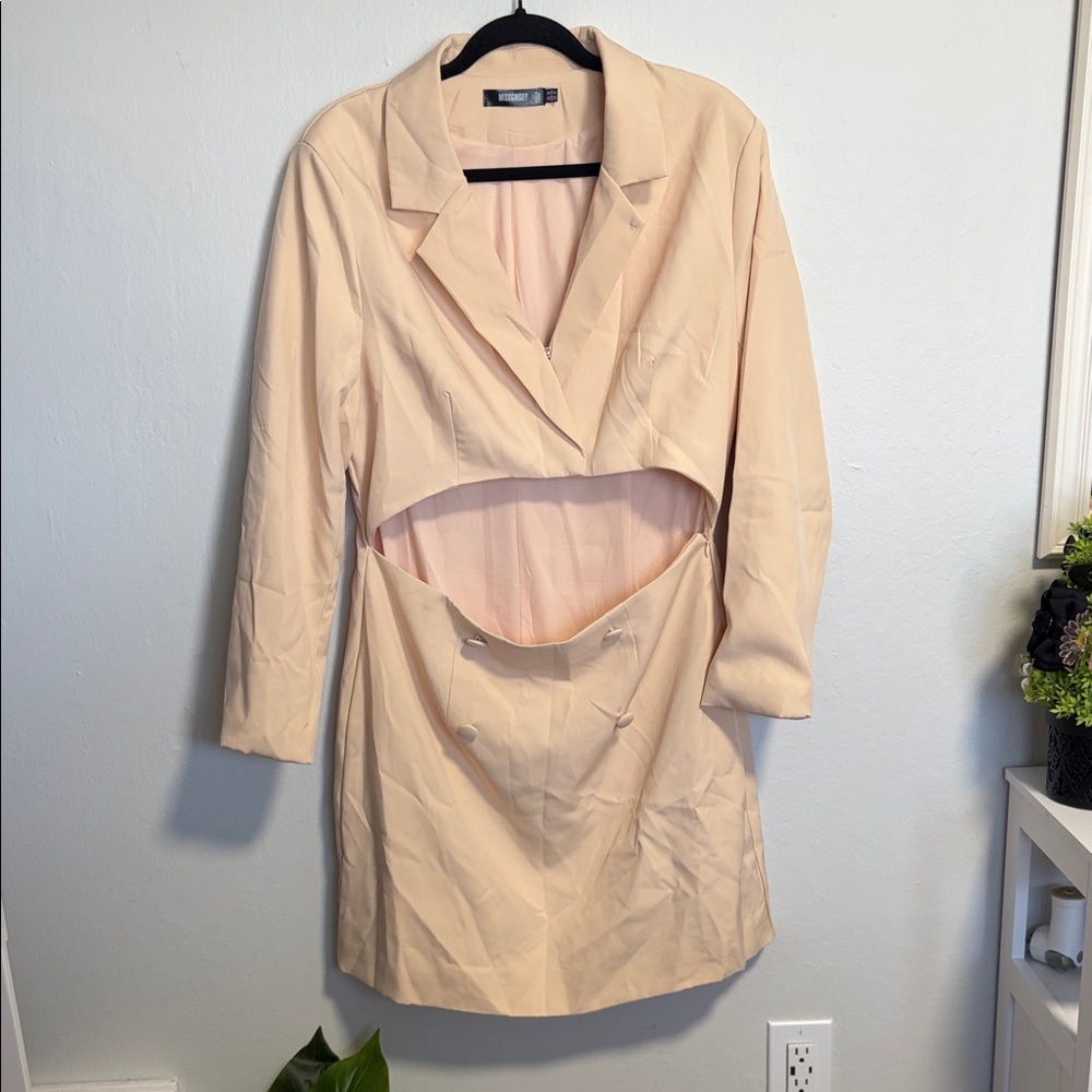 Missguided + Beige Long Sleeve Dress